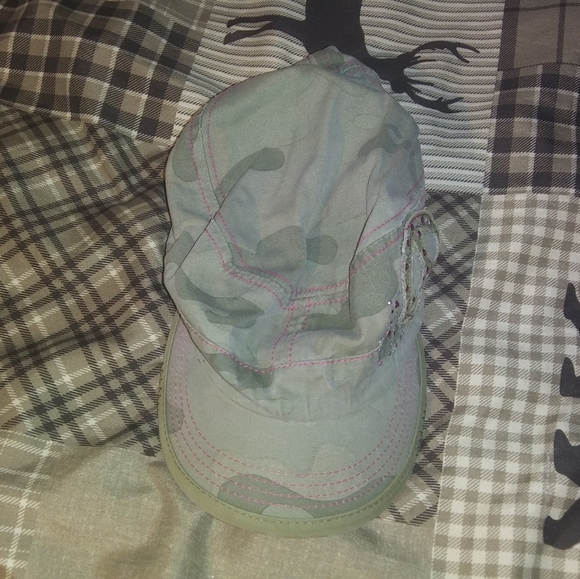Girl camo hat size M/L - Picture 3 of 6